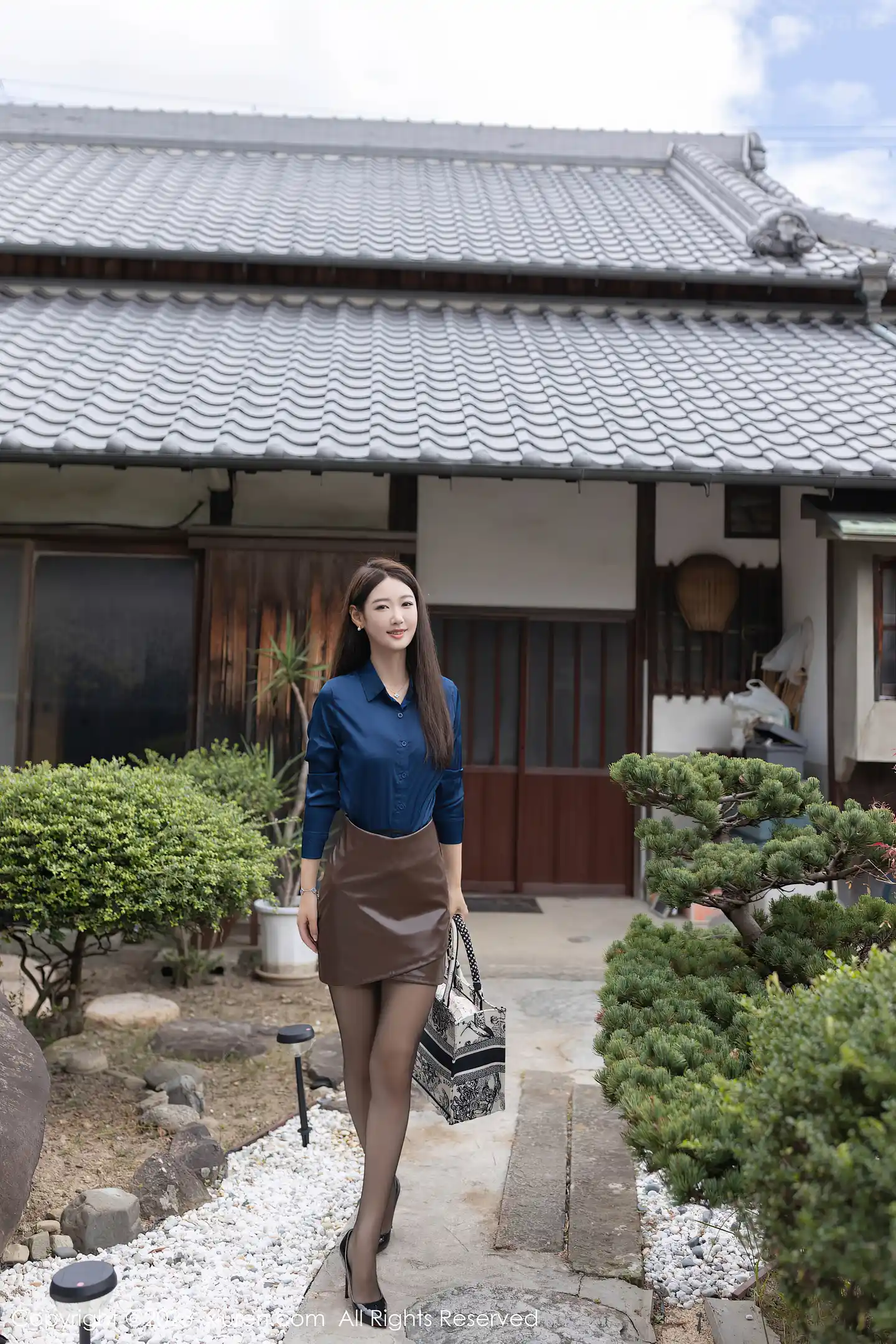 图片[2]-[XiuRen秀人网]VOL.7439 模特唐安琪内衣推销员角色装扮性感多套内衣秀曼妙身姿诱惑写真78P-秀人网官方网站